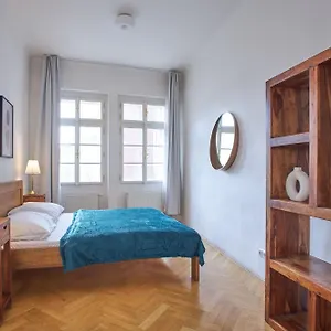 Charles Bridge Appartement