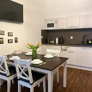 Apartman Lovely Havanska - With Free Parking, Prága