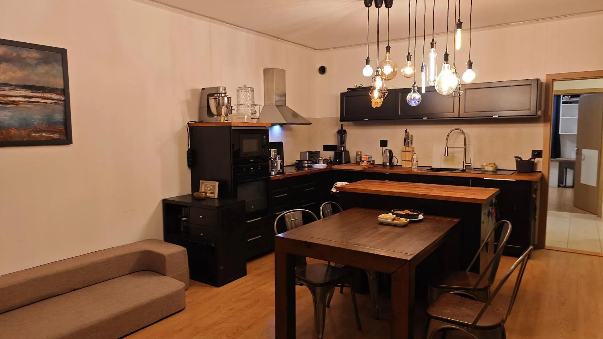 Apartment Sauna Apartement, 3 Bedrooms, Praha 8