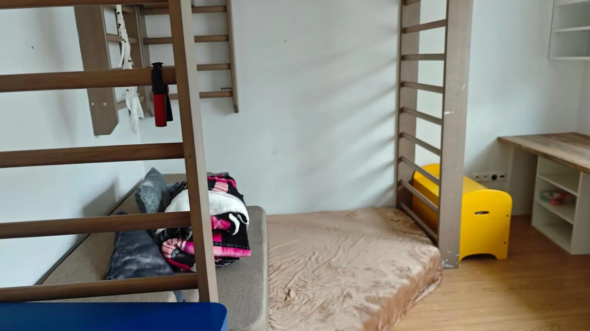 Apartment Sauna Apartement, 3 Bedrooms, Praha 8
